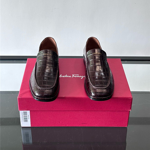 페레가모 남성용 로퍼 F39404-1 2025/신상