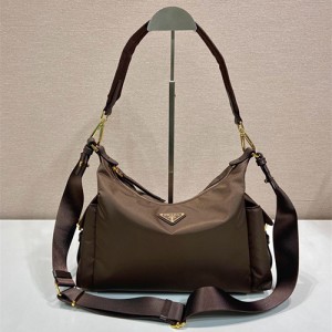 프라다 익스플로어 라지 숄더백 1BC264 2025/신상