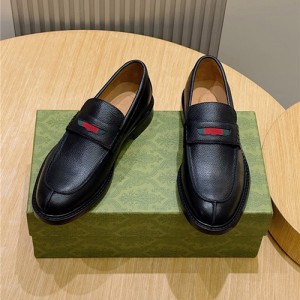 구찌 남성용 로퍼 G67452-1 2025/신상