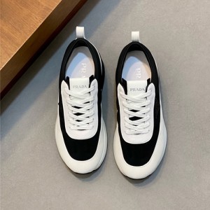 프라다 남성용 스니커즈 P44125-1 2025/신상