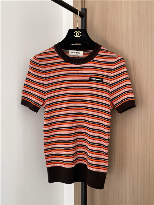 미우미우 반팔 티셔츠 M92101 2026/신상
