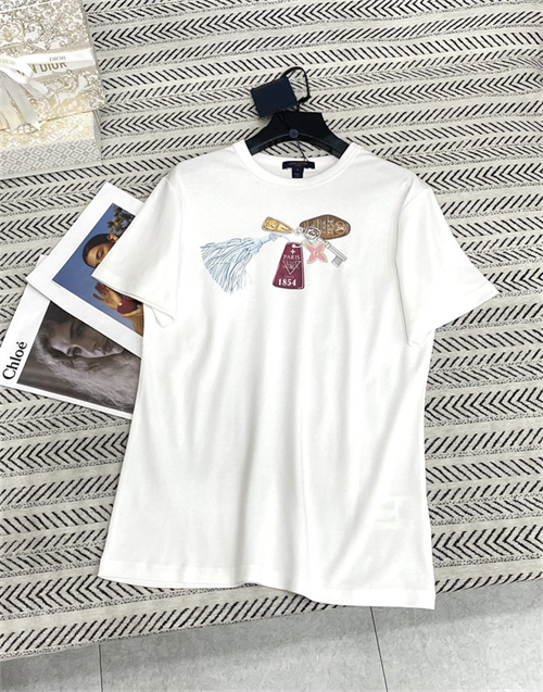 루이비통 반팔 티셔츠 L21459 2026/신상