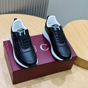 구찌 남성용 스니커즈 G81936-2 2026/신상