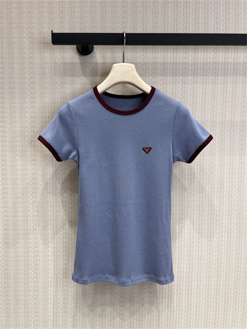 프라다 반팔 티셔츠 P71553 2026/신상