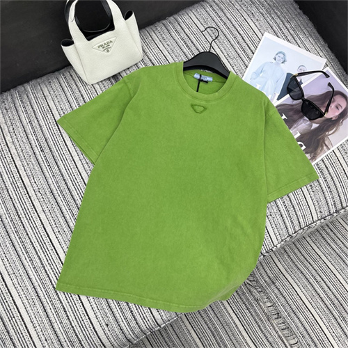 프라다 반팔 티셔츠 P71603 2026/신상