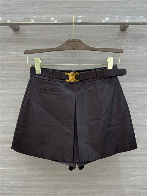 셀린느 양가죽 반바지 C95803 2026/신상